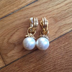 Vintage Costume Earrings (Clip on)